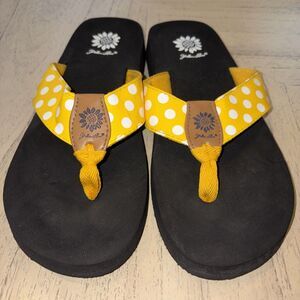 Yellow Box Women’s Flip Flops Yellow & White Polka Dot Size 8.5”